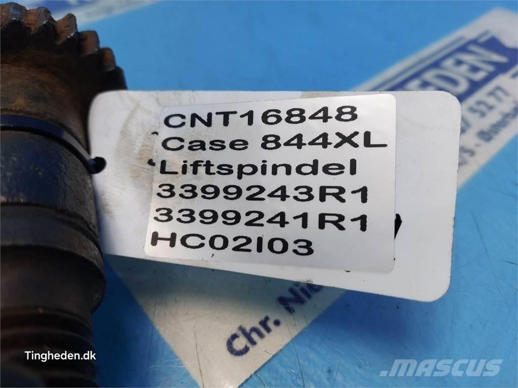 CASE 844XL Lisävarusteet ja komponentit