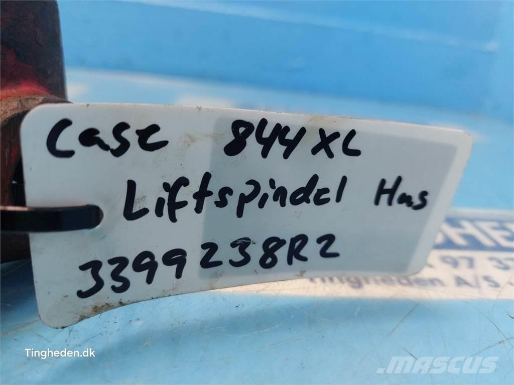 CASE 844XL Lisävarusteet ja komponentit
