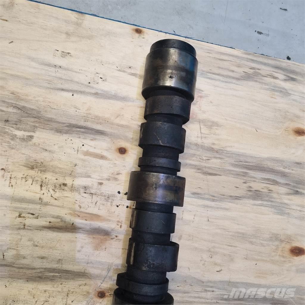 CASE 9010 Moottorit