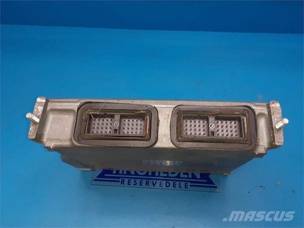 CASE 9230 Sähkö ja elektroniikka