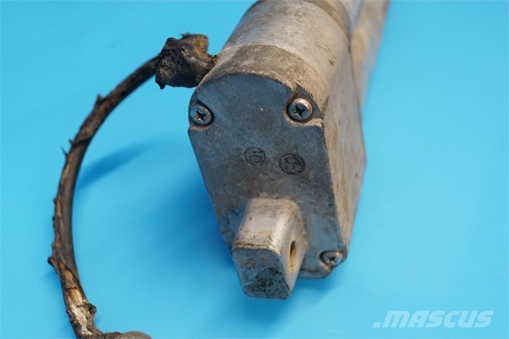 CASE 9230 Sähkö ja elektroniikka