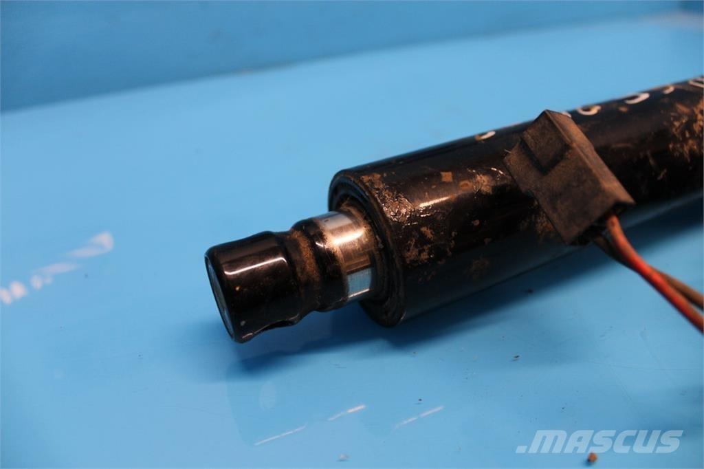 CASE CF80 Sähkö ja elektroniikka
