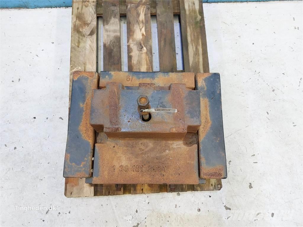 CASE CVX 120 Etupainot