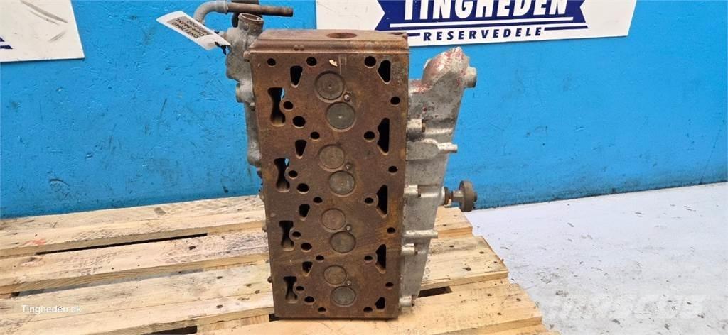 CASE D268 Moottorit