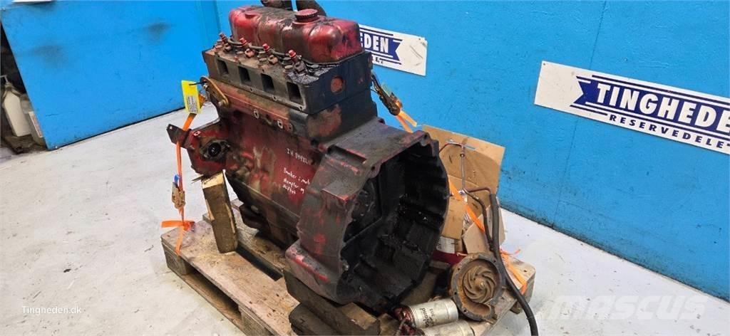 CASE D268 Moottorit
