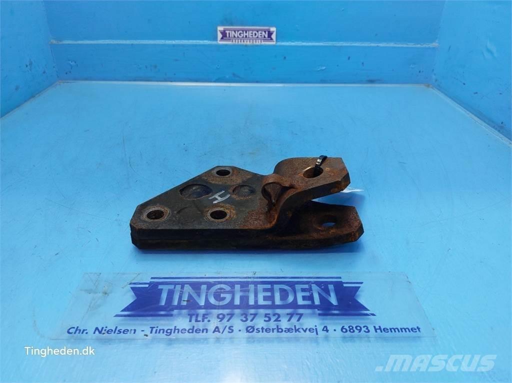 CASE Farmall 95A Lisävarusteet ja komponentit