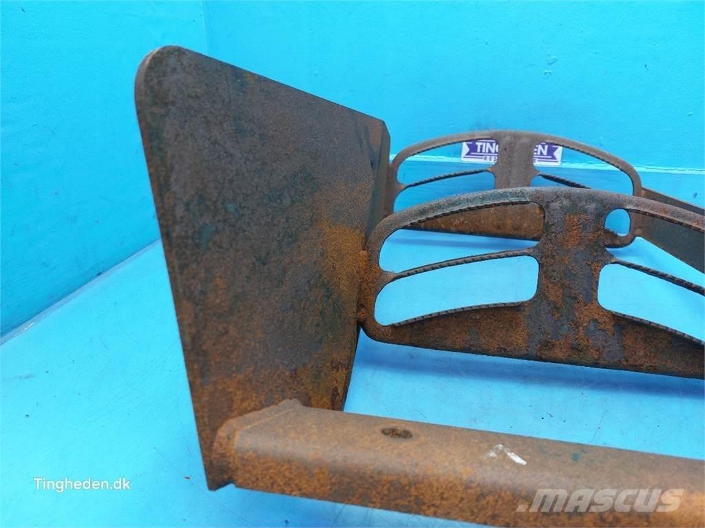 CASE Farmall 95A Lisävarusteet ja komponentit