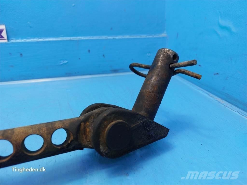 CASE Farmall 95A Lisävarusteet ja komponentit