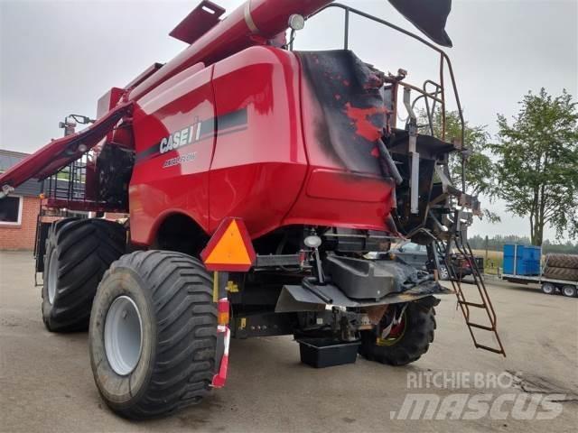 Case IH 8010 Leikkuupuimurit