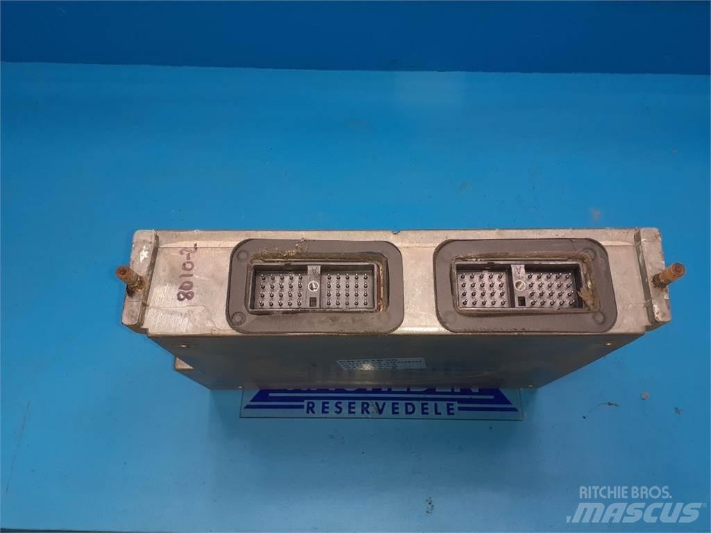 Case IH 8010 Sähkö ja elektroniikka