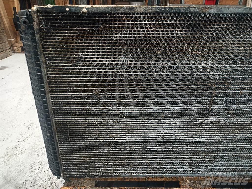 Case IH 8010 Jäähdyttimet