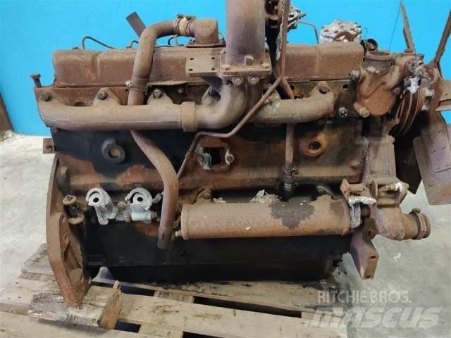 Case IH DT467 Moottorit
