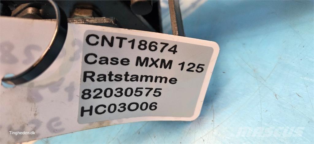 CASE Maxxum 125 Ohjaamo ja sisusta