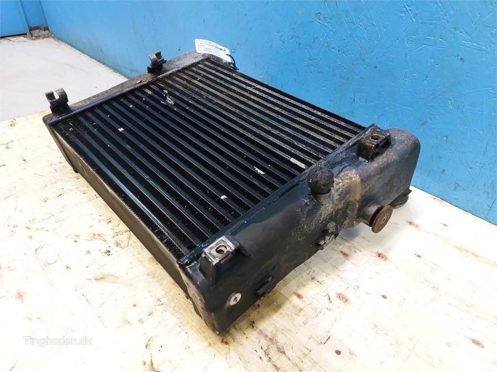 CASE Puma 185 Jäähdyttimet