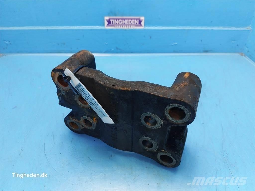 CASE Puma 185 Moottorit