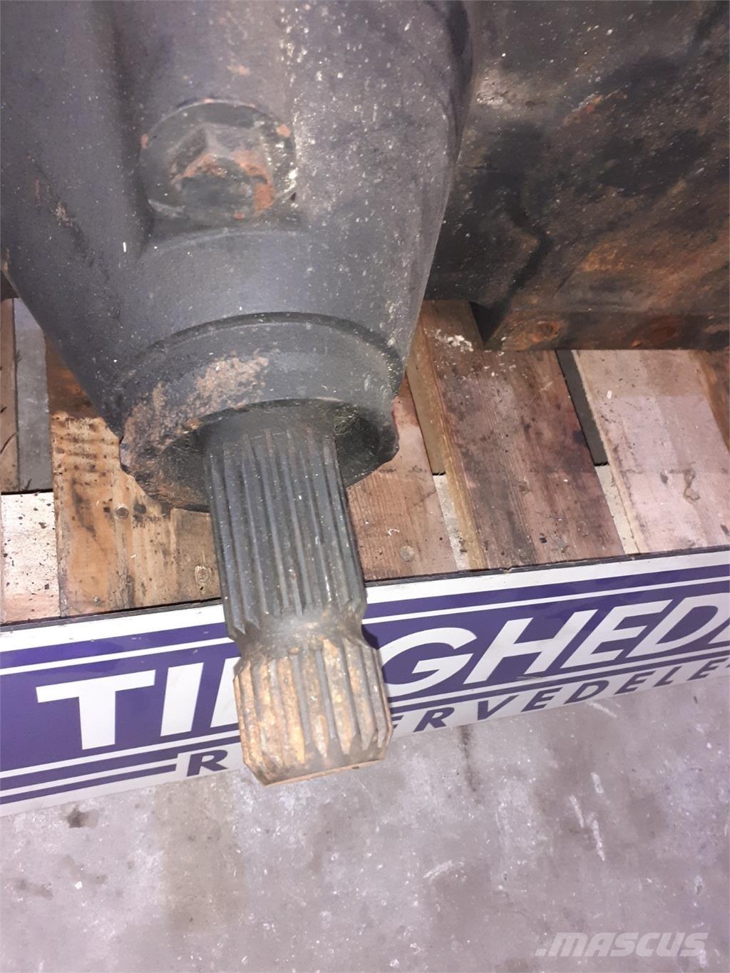 CASE STX 440 Lisävarusteet ja komponentit