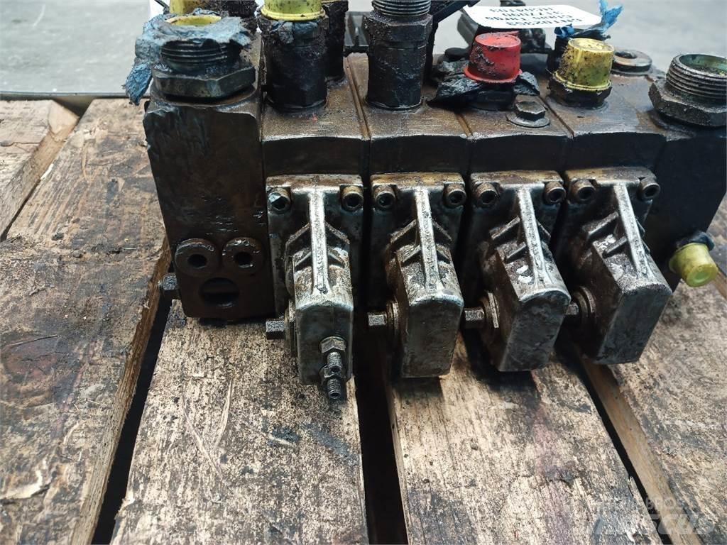 CLAAS Targo K70 Hydrauliikka