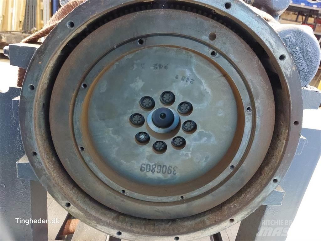 Cummins 6LTAA8.9 Moottorit