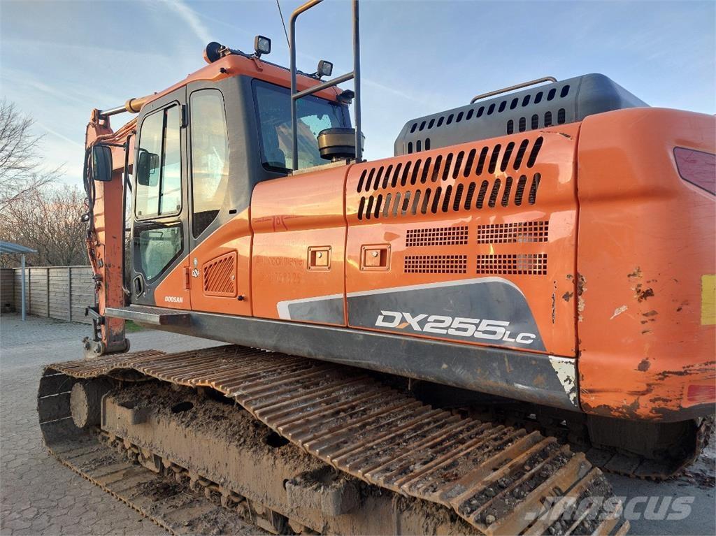 Doosan DX255LC-5 Telakaivukoneet