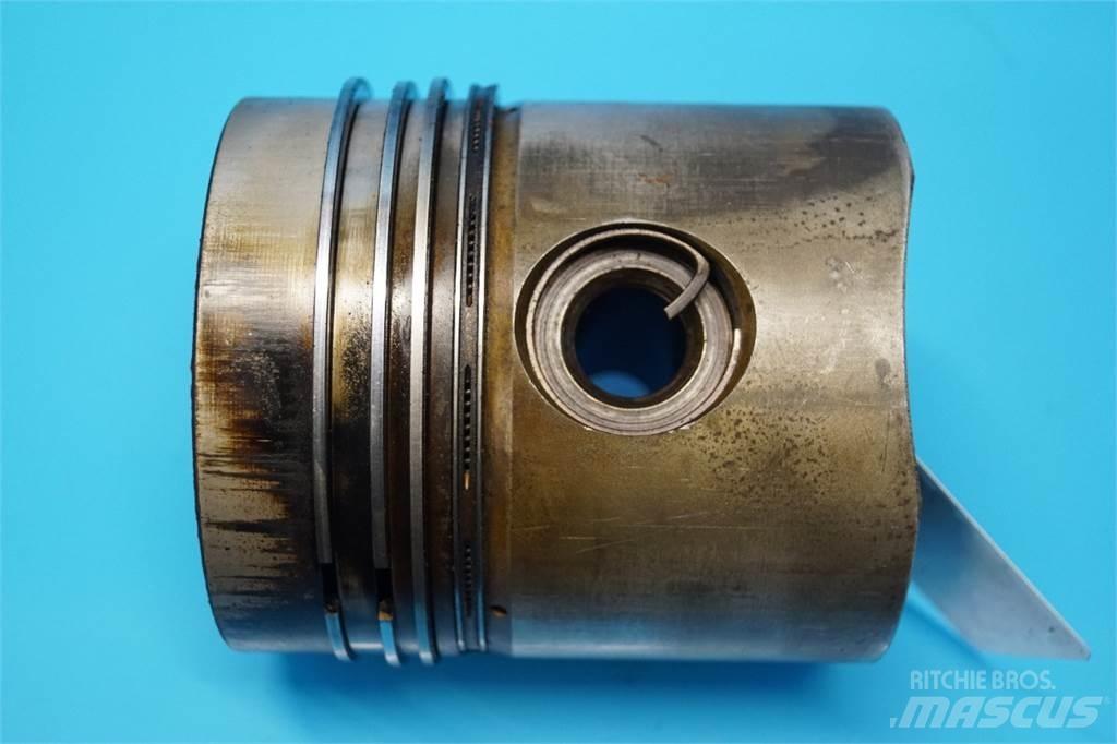 Ford 2701E Moottorit