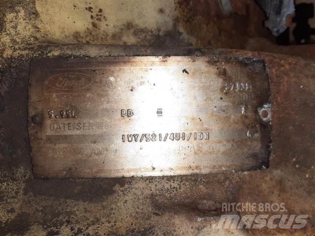 Ford 2713E Moottorit