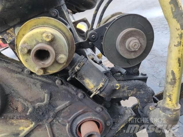 Ford 2715E Moottorit