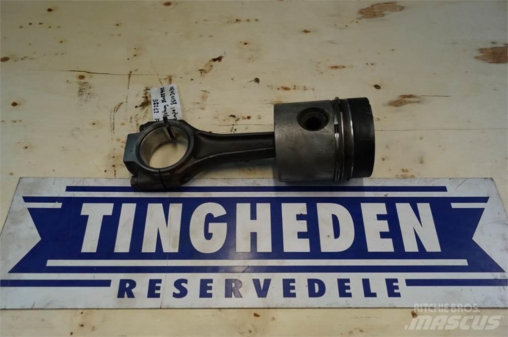 Ford 2725E Moottorit