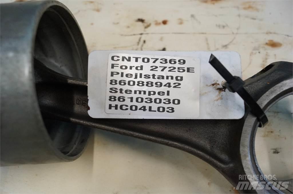 Ford 2725E Moottorit