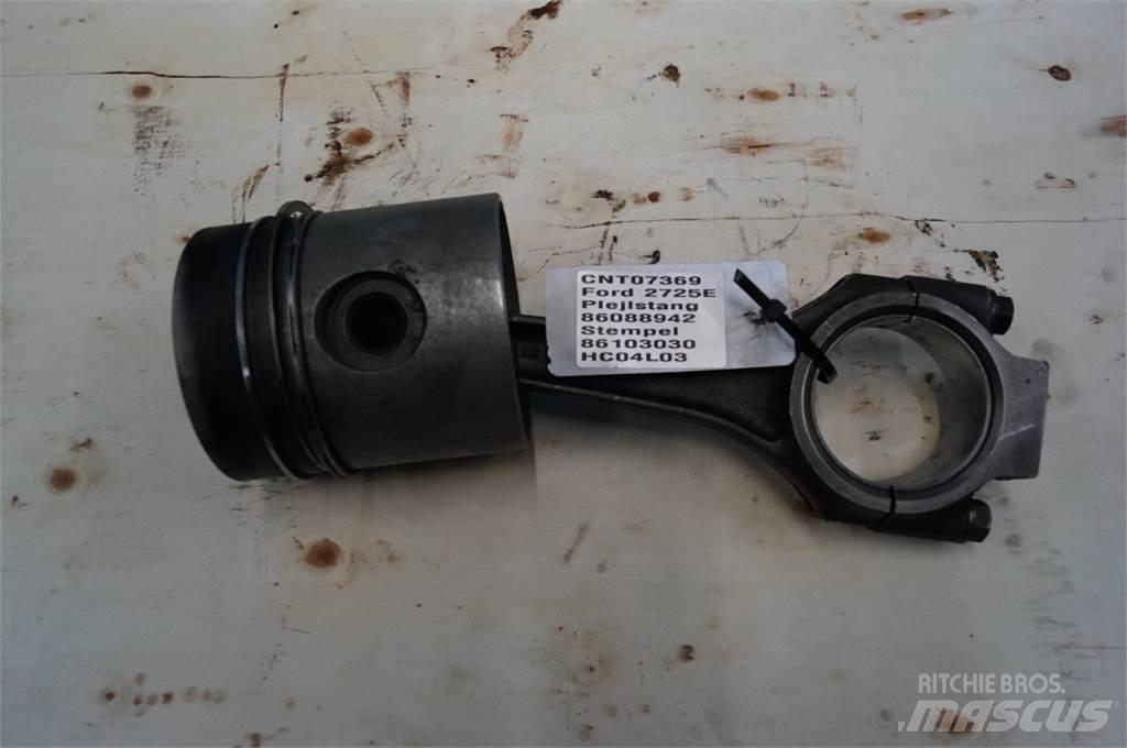 Ford 2725E Moottorit