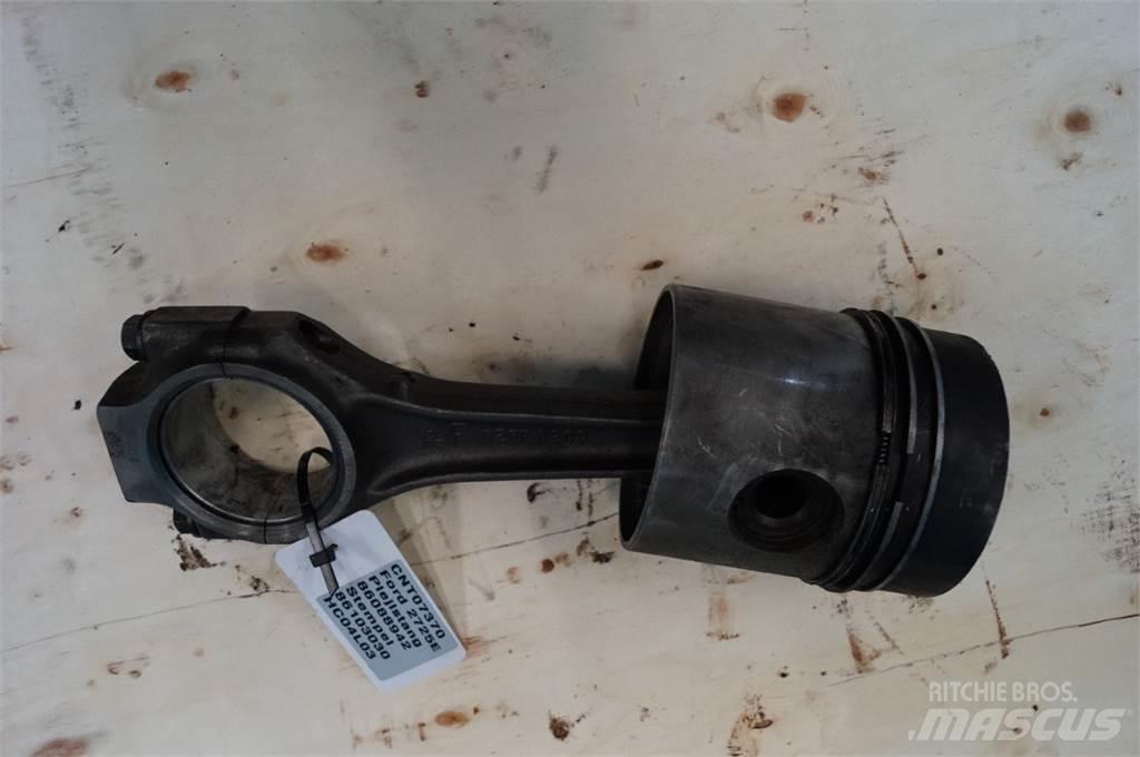Ford 2725E Moottorit