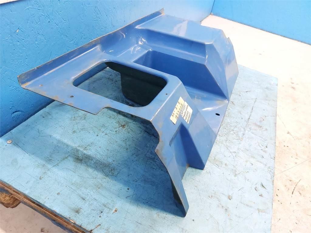 Ford 4000 Ohjaamo ja sisusta