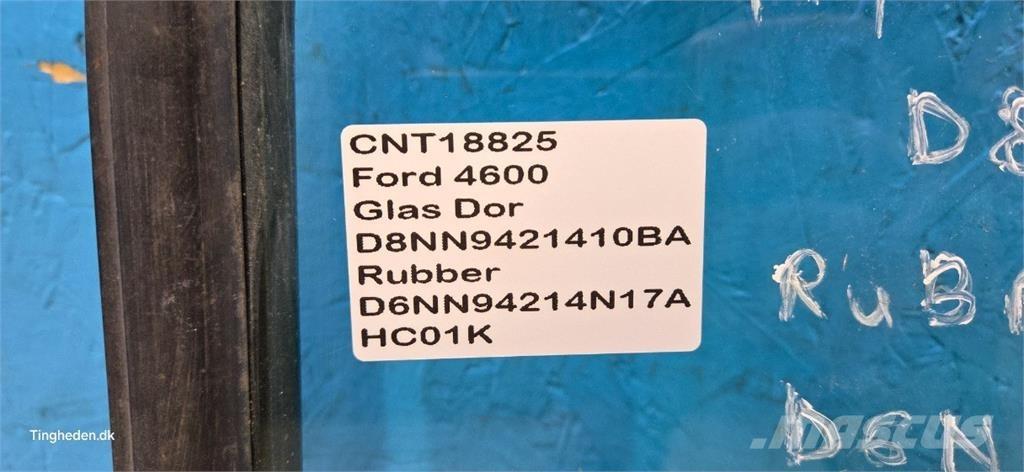Ford 4600 Ohjaamo ja sisusta