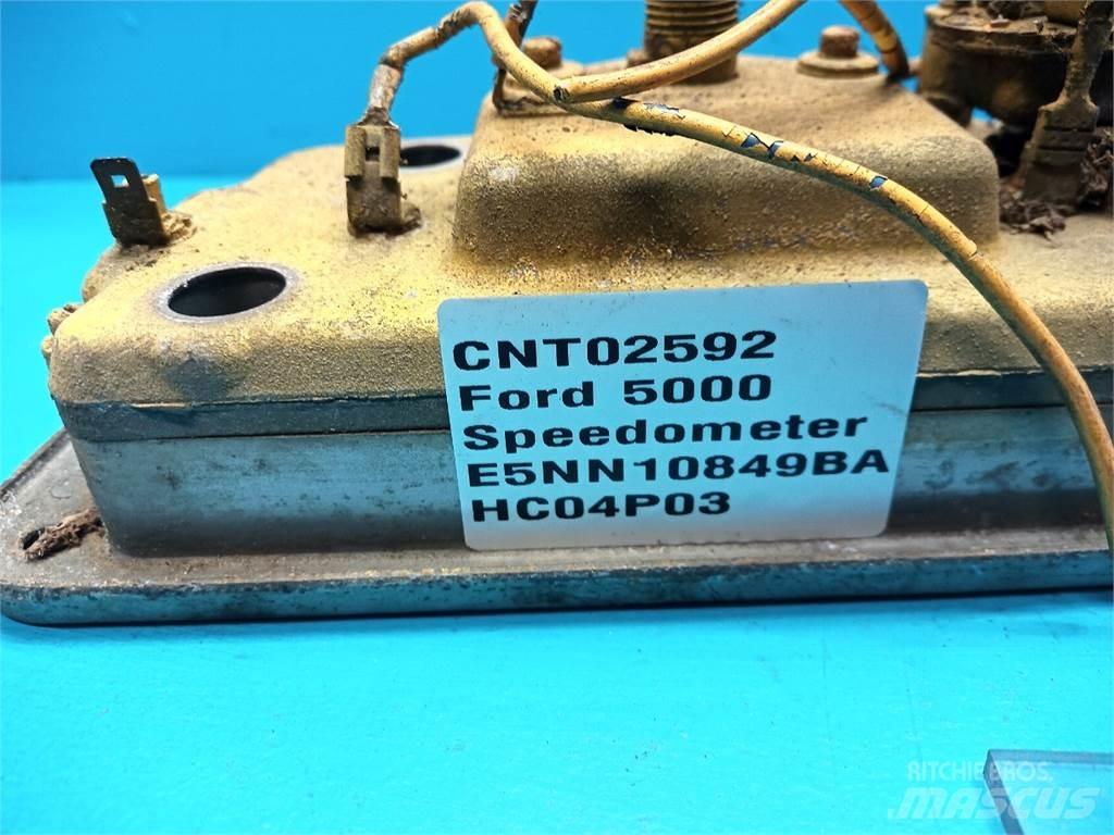Ford 5000 Sähkö ja elektroniikka
