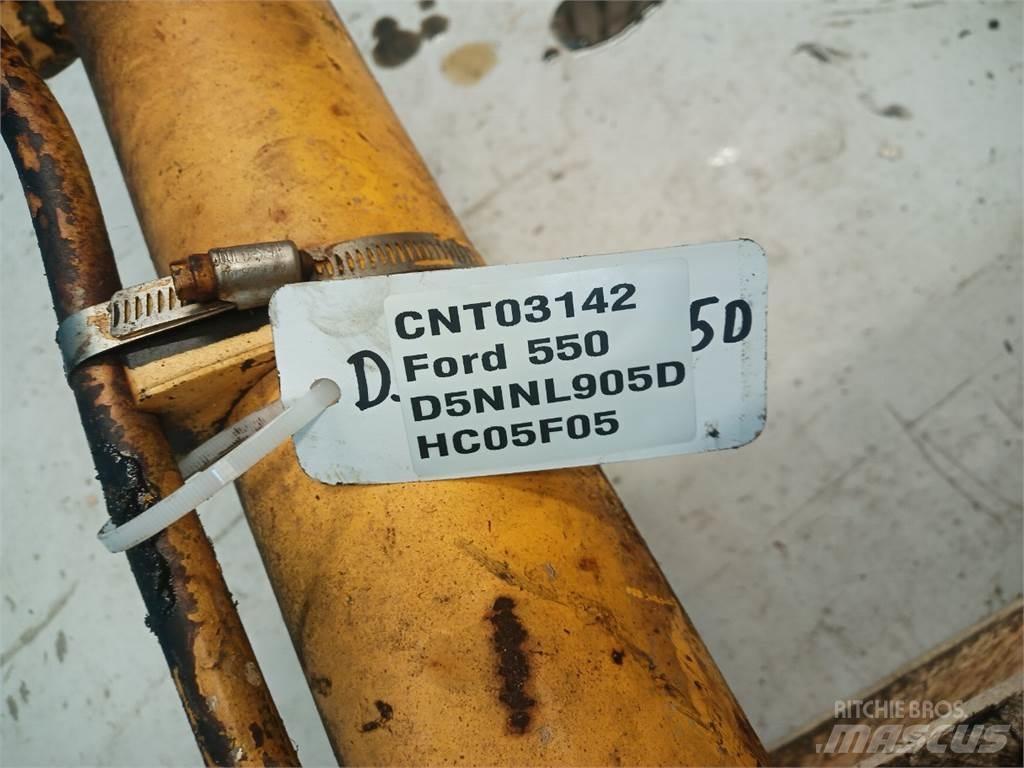 Ford 550 Puomit