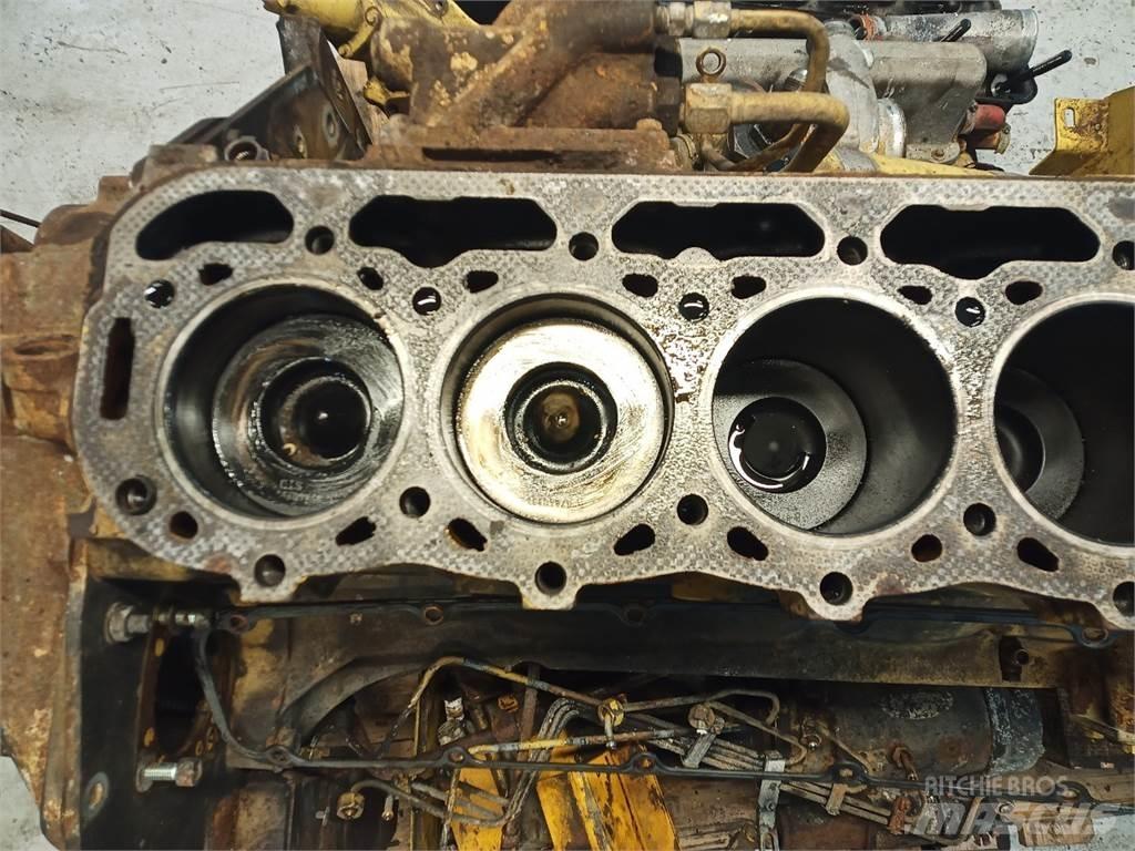 Ford 675TA Moottorit