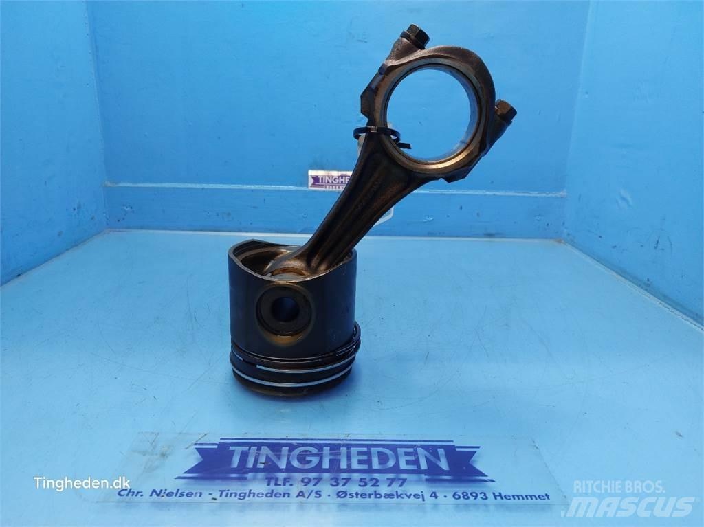 Ford 675TA Moottorit