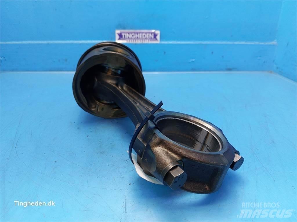Ford 675TA Moottorit