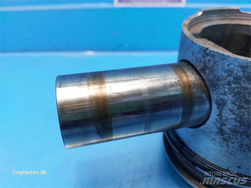 Ford 678 HT Moottorit