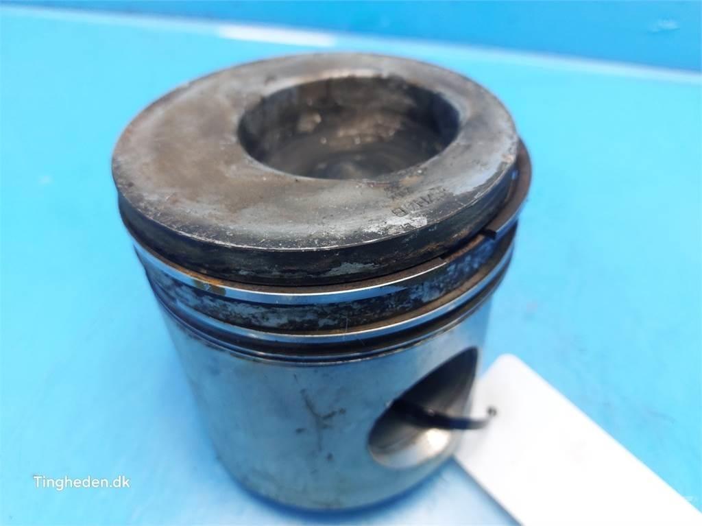 Ford 678 HT Moottorit