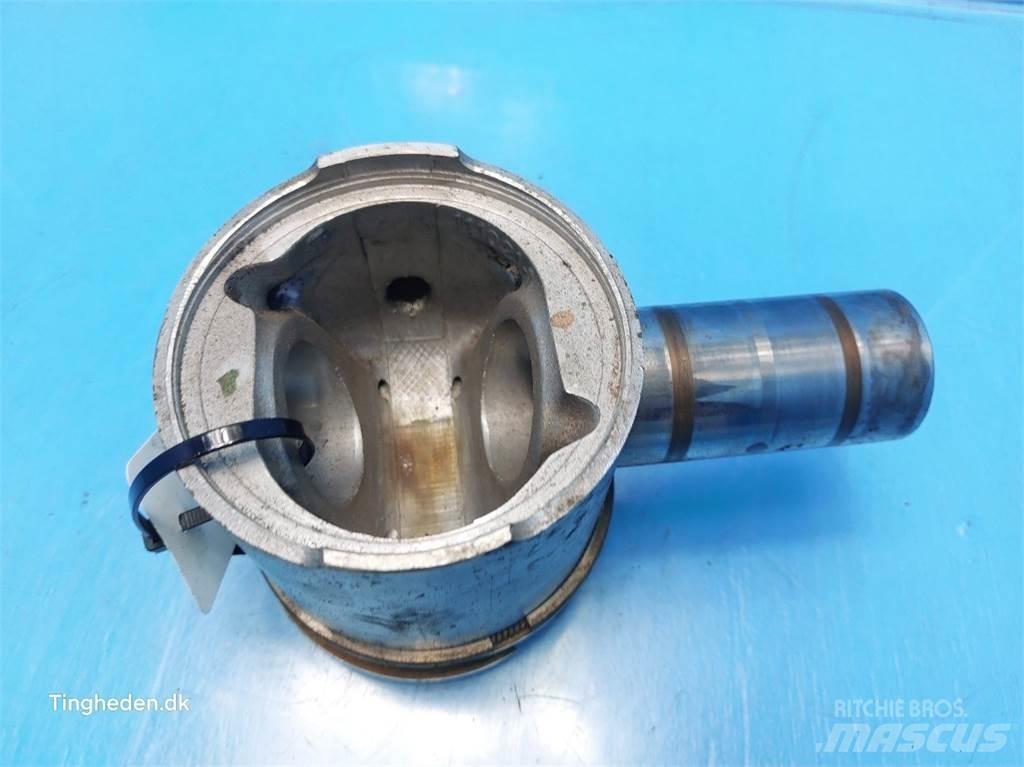 Ford 678 HT Moottorit