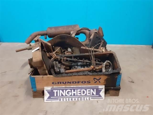 Ford 678 HTA Moottorit
