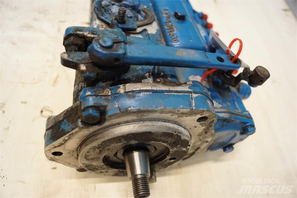 Ford 8210 Moottorit