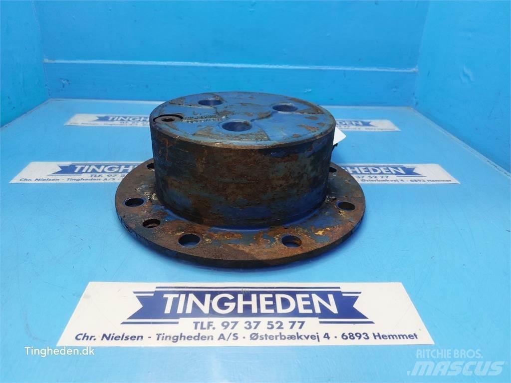 Ford 8210 Lisävarusteet ja komponentit