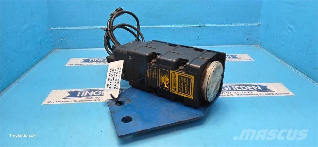 Ford 8210 Sähkö ja elektroniikka