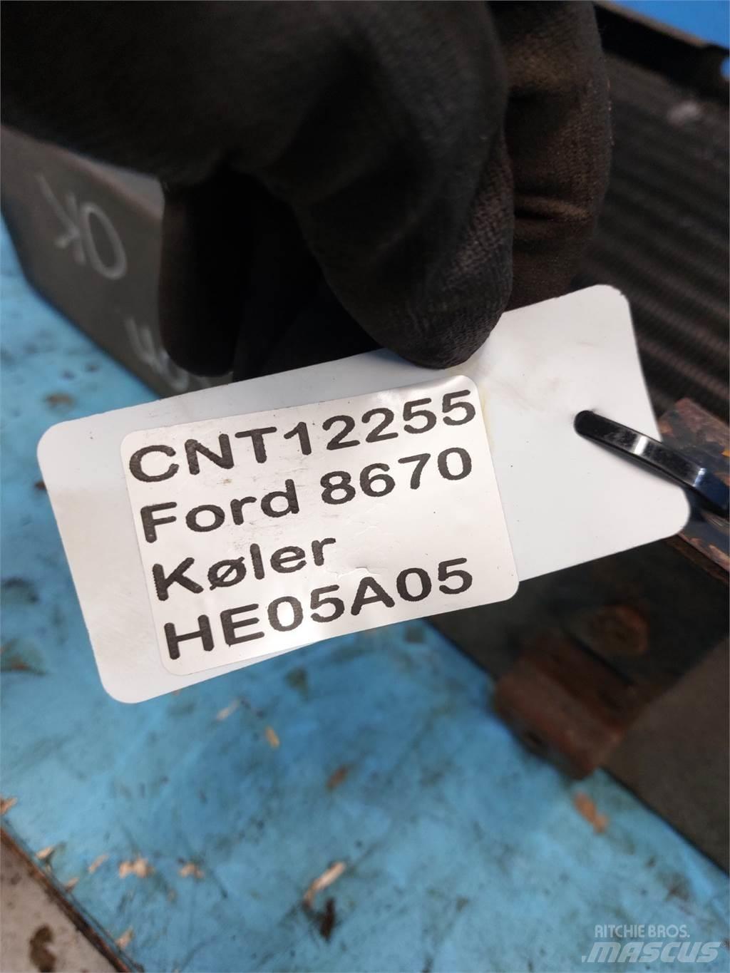 Ford 8670 Jäähdyttimet