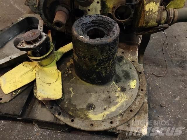 Ford Trader 590E Moottorit