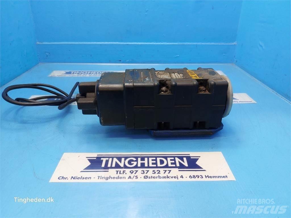 Ford TW15 Sähkö ja elektroniikka