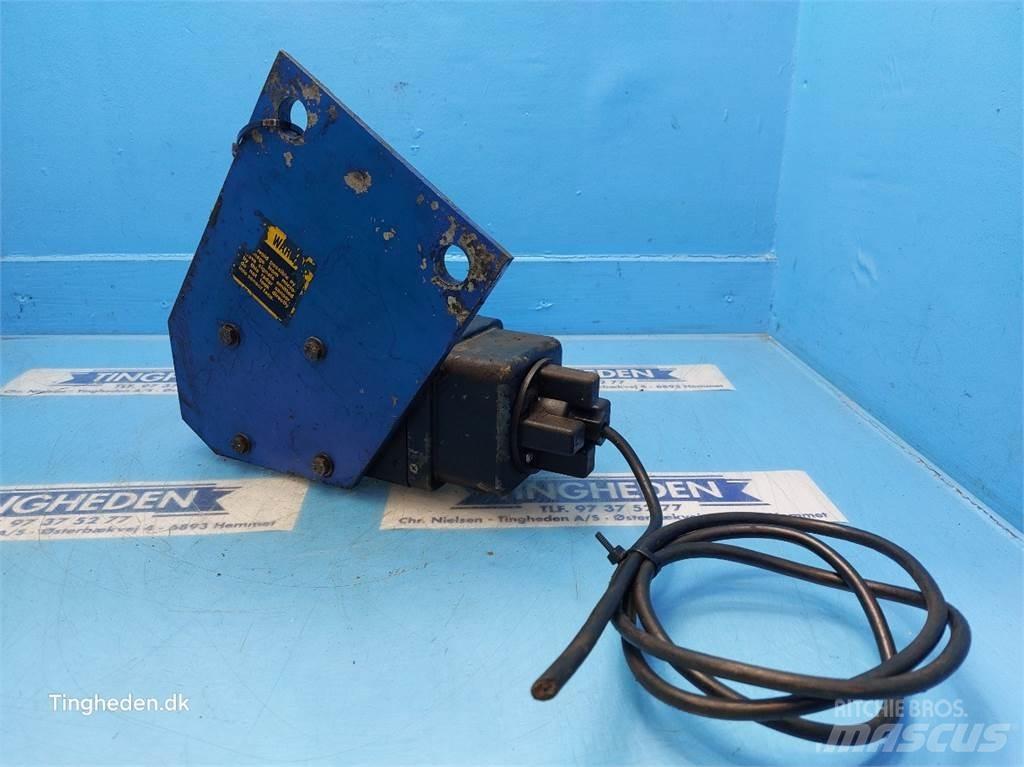 Ford TW15 Sähkö ja elektroniikka