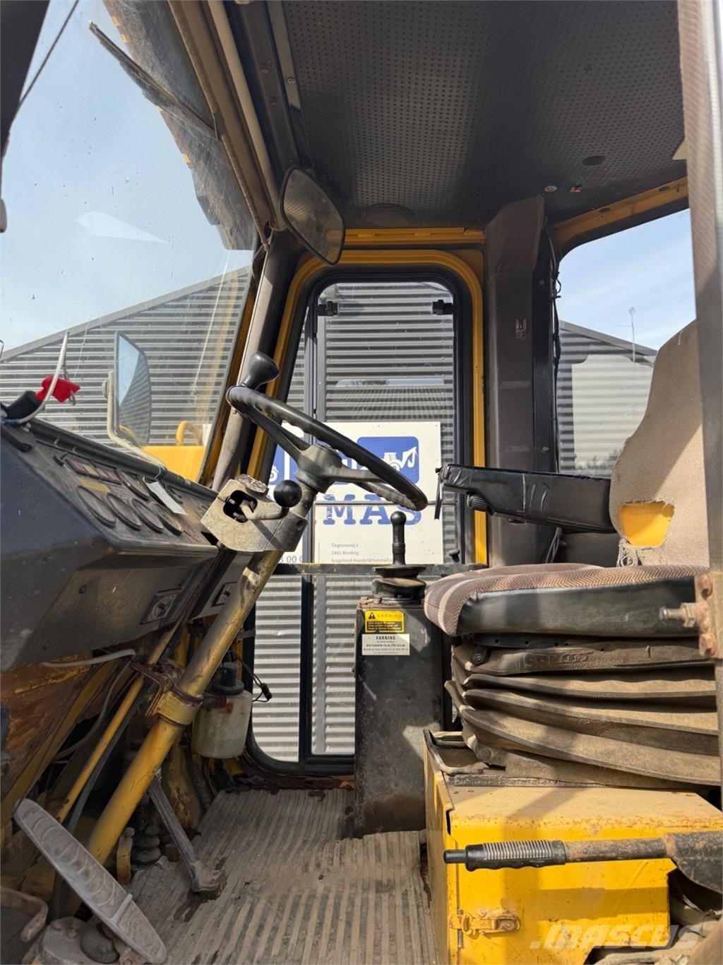 Hanomag 44D Pyöräkuormaajat
