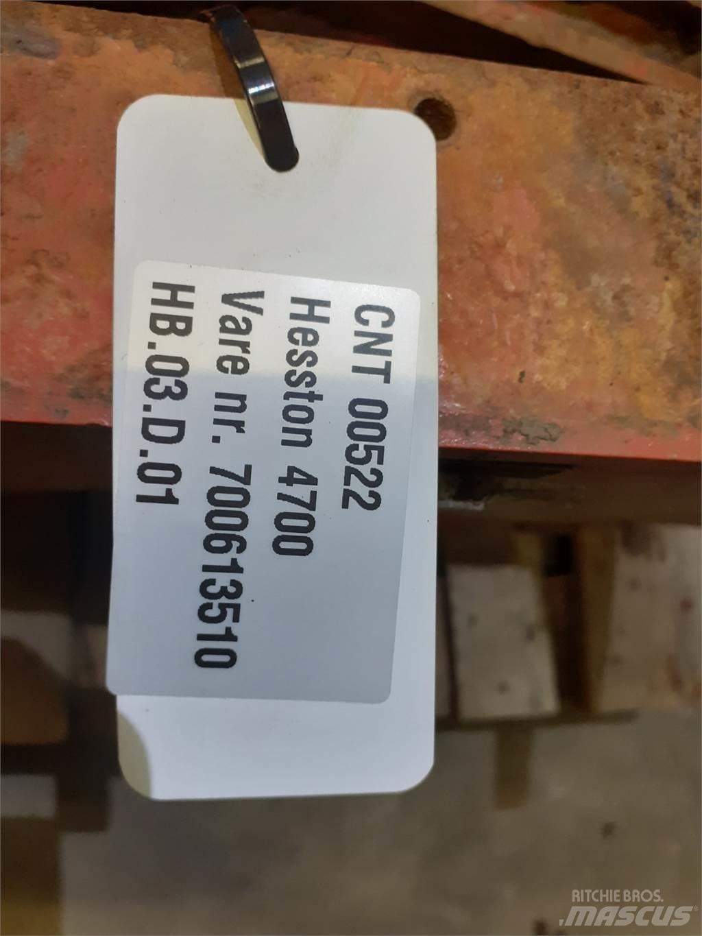 Hesston 4700 Muut heinä- ja tuorerehukoneet